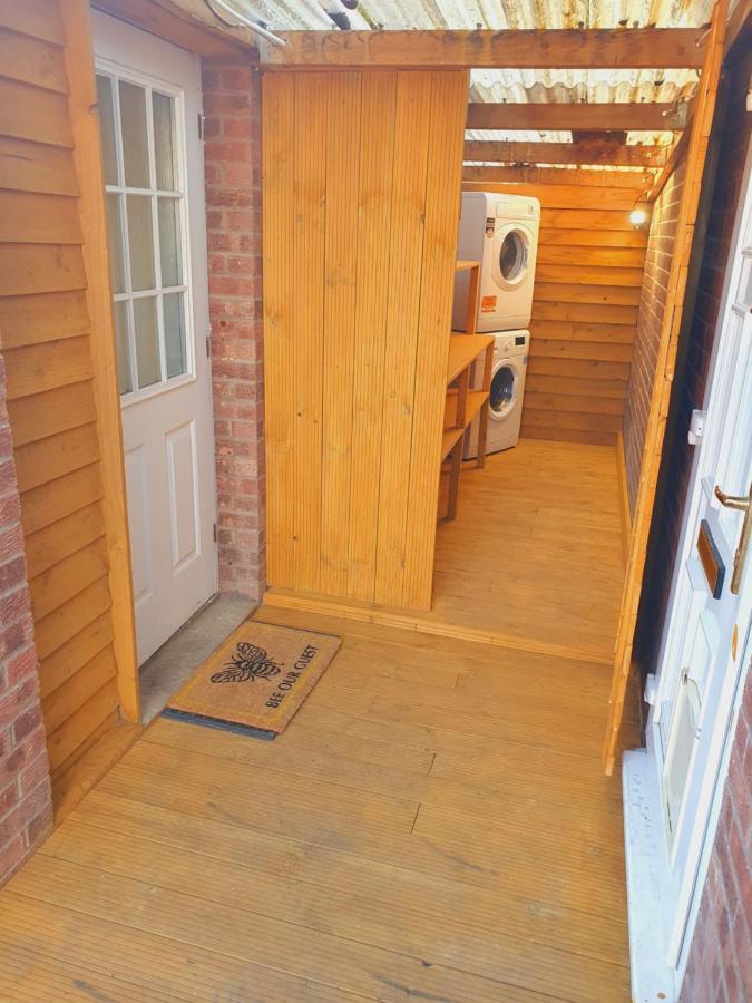 Sherwood Bungalow 3 Bedroom Entire Property Boston Extérieur photo