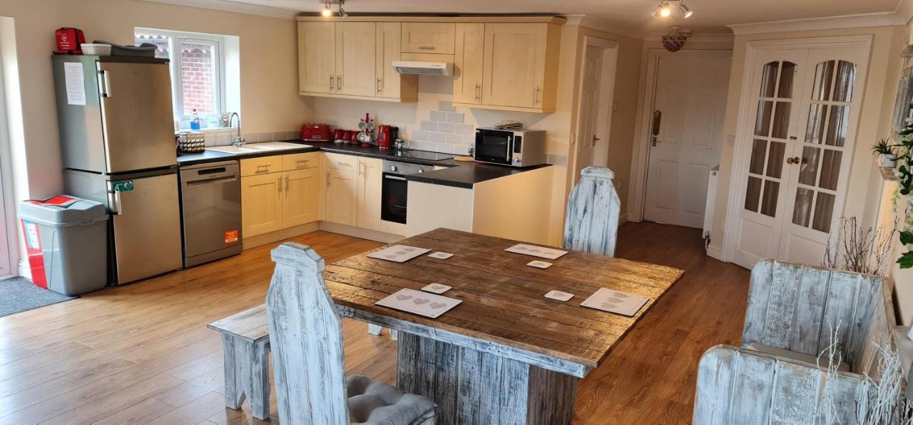 Sherwood Bungalow 3 Bedroom Entire Property Boston Extérieur photo