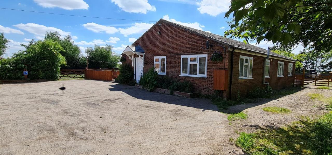 Sherwood Bungalow 3 Bedroom Entire Property Boston Extérieur photo