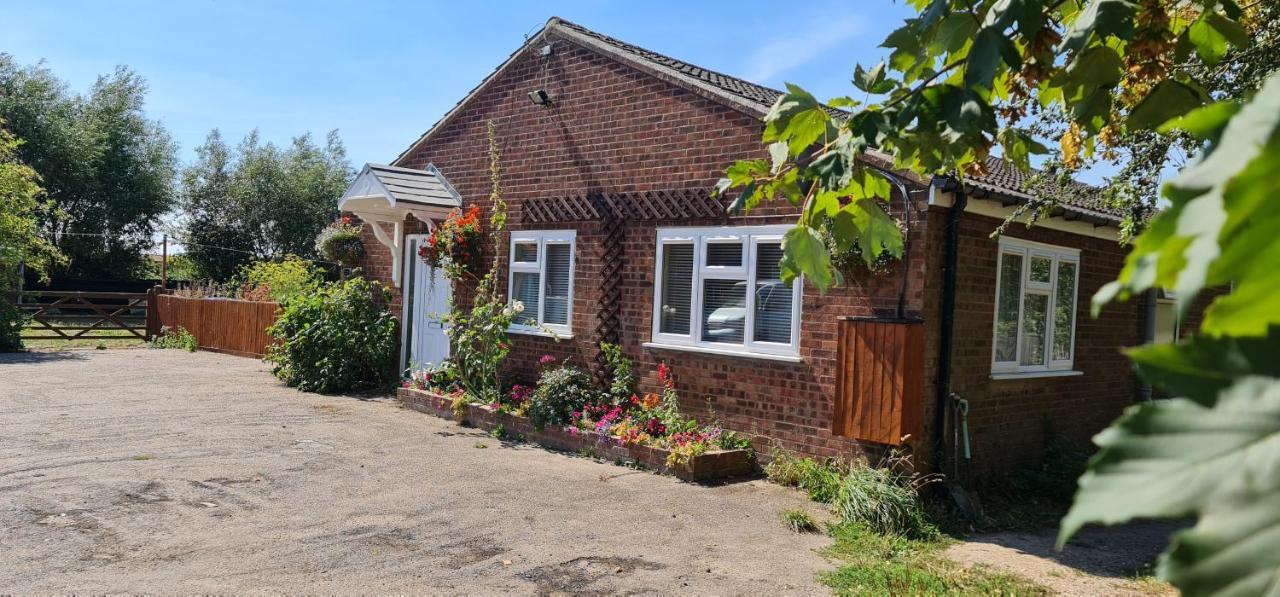 Sherwood Bungalow 3 Bedroom Entire Property Boston Extérieur photo